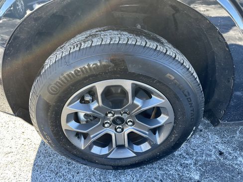 Certified 2023 Ford Maverick XLT image 10