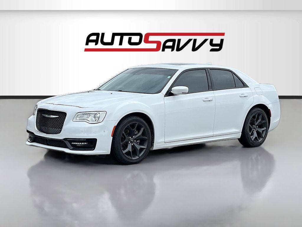 Used 2023 Chrysler 300 S w/ Comfort Group RWD image 3