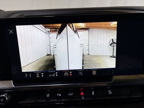 Used 2025 GMC Sierra 2500 SLT w/ SLT Premium Package image 55