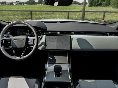 New 2026 Land Rover Range Rover Velar S AWD/4WD image 21