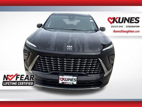 Used 2025 Buick Enclave Avenir w/ Trailering Package, 5000 lbs. image 5