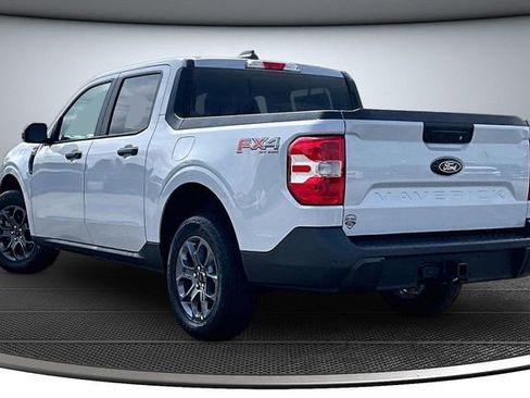 New 2025 Ford Maverick XLT w/ XLT Luxury Package AWD/4WD image 3