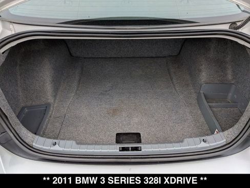 Used 2011 BMW 328i xDrive Sedan AWD/4WD image 26