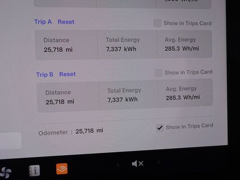 Used 2023 Tesla Model 3 Performance image 27