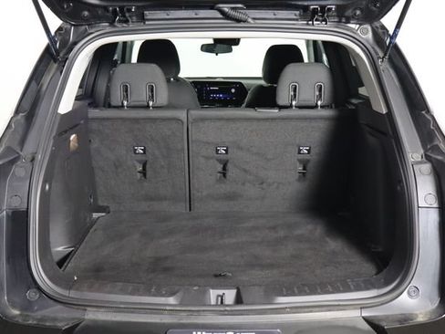 Used 2024 Chevrolet TrailBlazer LT FWD image 17