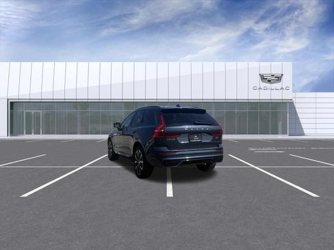 Used 2023 Volvo XC60 B5 Plus w/ Climate Package AWD/4WD image 11