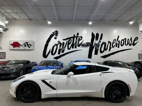 Used 2015 Chevrolet Corvette Stingray Coupe w/ 2LT Preferred Equipment Group image 2