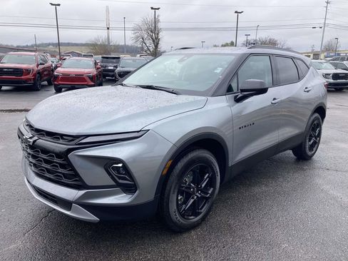 New 2026 Chevrolet Blazer LT w/ Midnight/Sport Edition FWD image 8