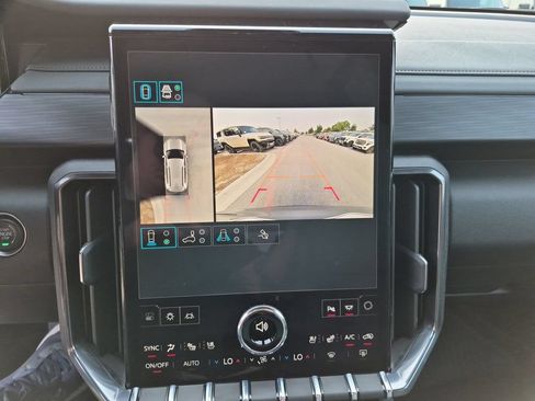 New 2026 GMC Acadia AT4 w/ Luxury Package AWD/4WD image 30