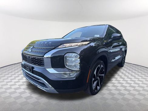 Used 2024 Mitsubishi Outlander SE AWD/4WD image 1