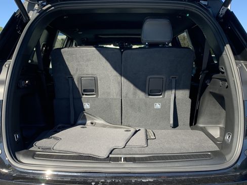 New 2025 Jeep Grand Cherokee L Altitude image 28