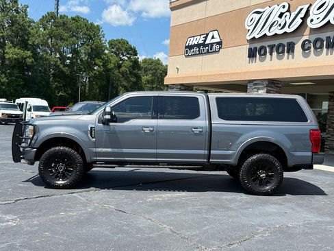 Used 2022 Ford F350 Platinum w/ Tremor Off-Road Package AWD/4WD image 2