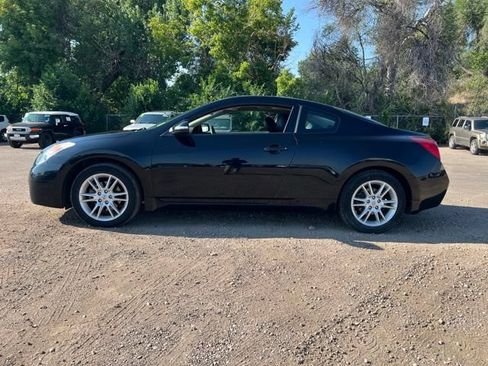 Used 2008 Nissan Altima 3.5 SE w/ Premium Pkg FWD image 2