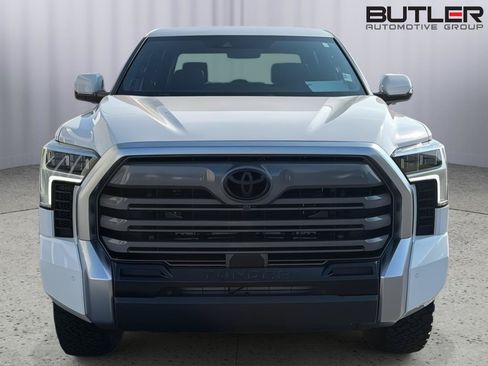 Used 2025 Toyota Tundra Limited AWD/4WD image 9