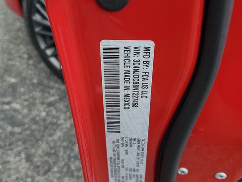 Used 2022 Jeep Compass Limited image 23