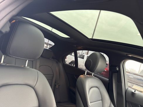 Used 2021 Mercedes-Benz C 300 4MATIC Sedan image 8