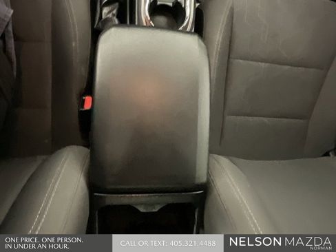 Used 2018 Toyota Tacoma TRD Off-Road image 39