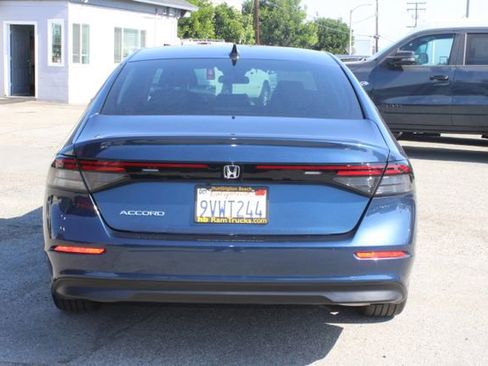 Used 2025 Honda Accord SE image 4