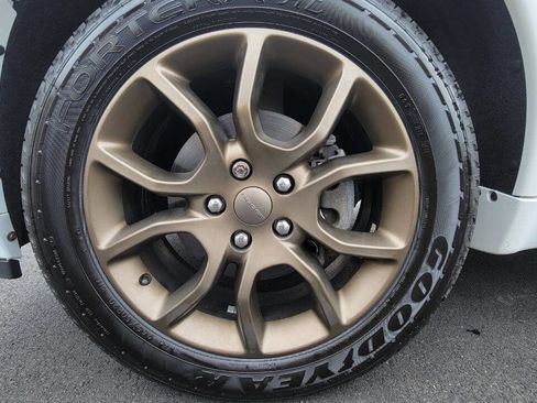 Used 2018 Dodge Durango GT w/ Premium Group image 39