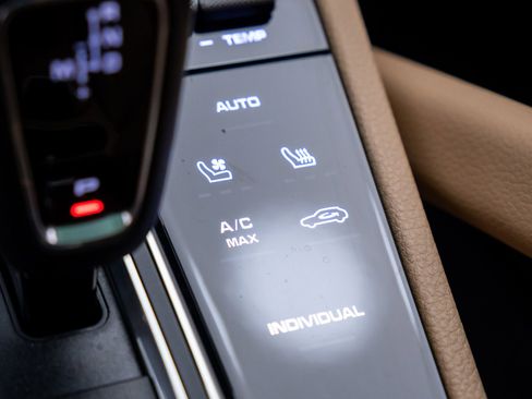 Certified 2023 Porsche Cayenne image 27