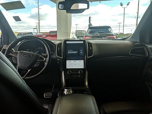 Used 2022 Ford Edge ST-Line image 15