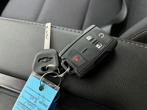 Used 2018 Chevrolet Silverado 1500 LT w/ All Star Edition image 27