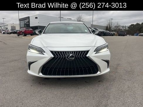 Used 2025 Lexus ES 300h Ultra Luxury image 2