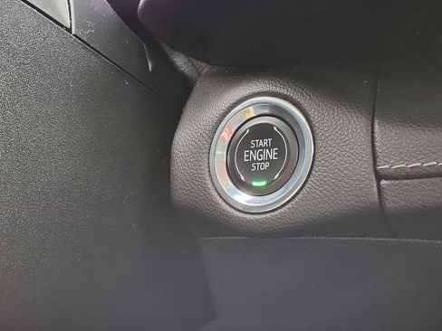 Used 2023 Buick Envision Avenir AWD/4WD image 17