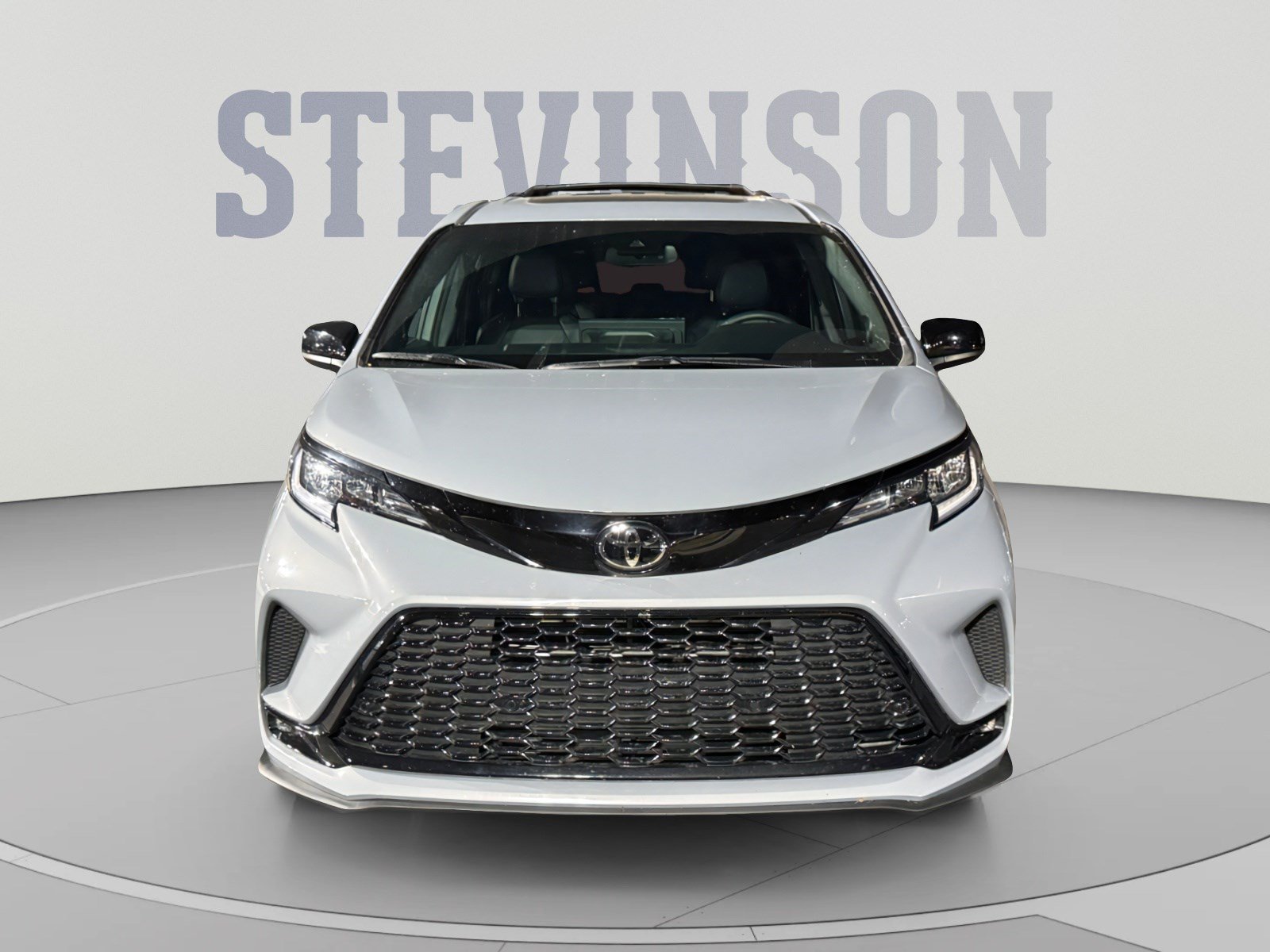 Used 2026 Toyota Sienna XSE AWD/4WD image 8