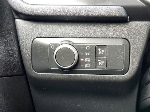 Certified 2021 Ford Escape SE w/ SE Sport Appearance Package image 23