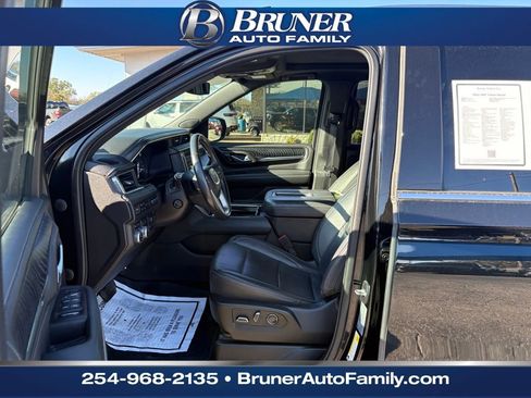 Used 2021 GMC Yukon Denali w/ Max Trailering Package image 11