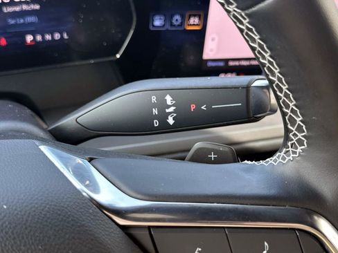 Used 2024 Chevrolet Traverse LT w/ Midnight/Sport Edition image 22