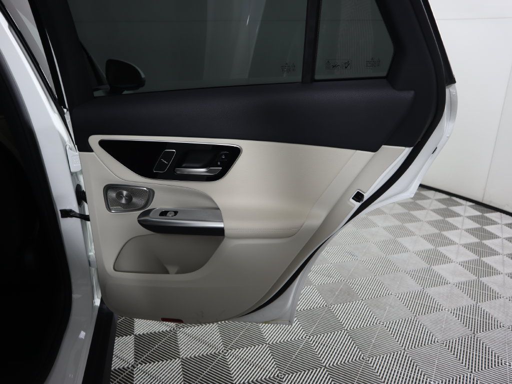 Certified 2026 Mercedes-Benz GLC 300 image 29