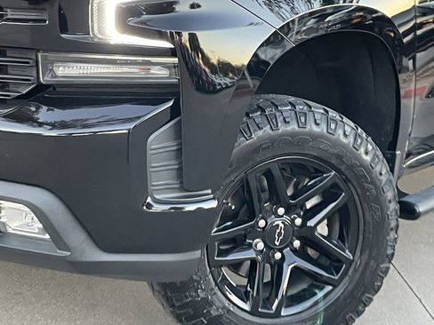 Used 2021 Chevrolet Silverado 1500 LT Trail Boss w/ Convenience Package II image 8