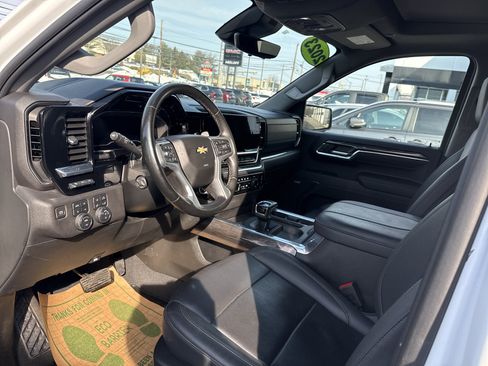 Used 2023 Chevrolet Silverado 1500 LTZ w/ LTZ Premium Package image 25