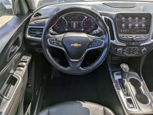 Used 2019 Chevrolet Equinox Premier FWD image 17