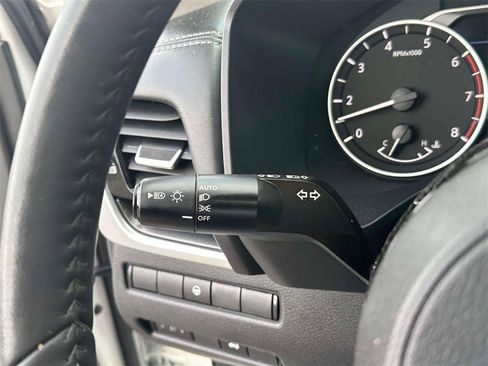 Certified 2023 Nissan Rogue SV w/ SV Premium Package image 24