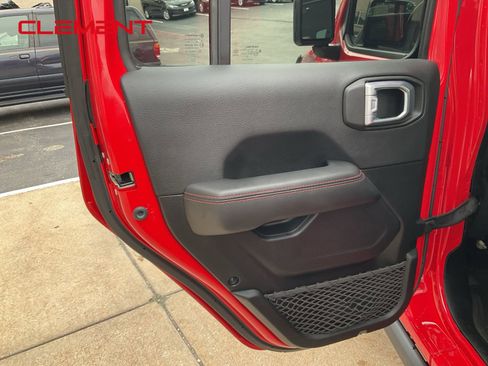 Used 2021 Jeep Gladiator Rubicon w/ Uconnect 4C Nav & Sound Group image 24