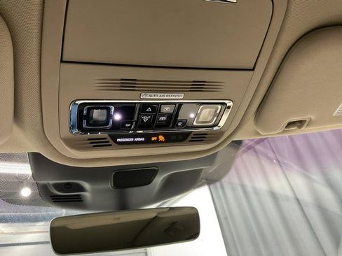 Used 2023 Lincoln Aviator Reserve w/ Equipment Group 201A AWD/4WD image 26
