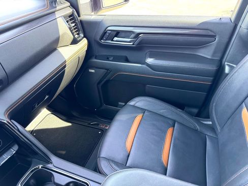 Used 2024 GMC Sierra 2500 AT4 w/ AT4 Premium Plus Package image 34