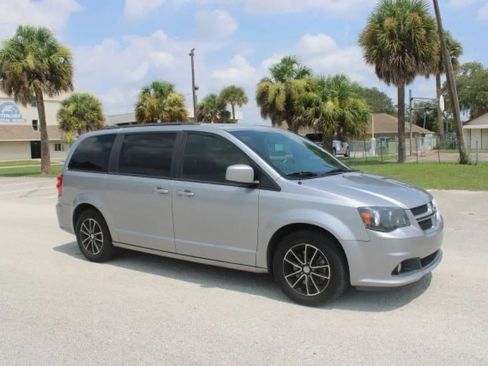 Used 2019 Dodge Grand Caravan GT FWD image 28