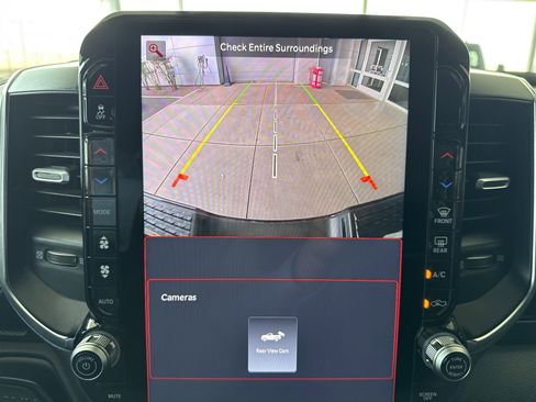 Used 2025 RAM 3500 Laramie image 33