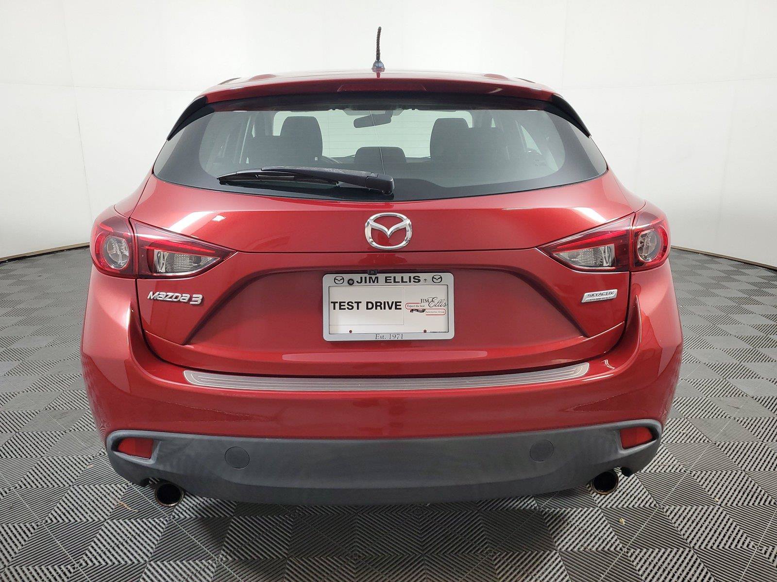 Used 2016 MAZDA MAZDA3 i Sport w/ Preferred Equipment Package FWD image 5