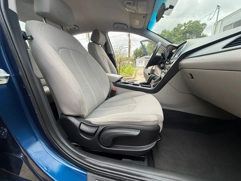 Used 2019 Hyundai Sonata SE FWD image 14