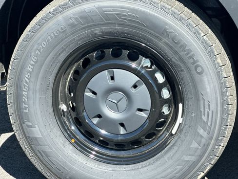 New 2025 Mercedes-Benz Sprinter 2500 image 31