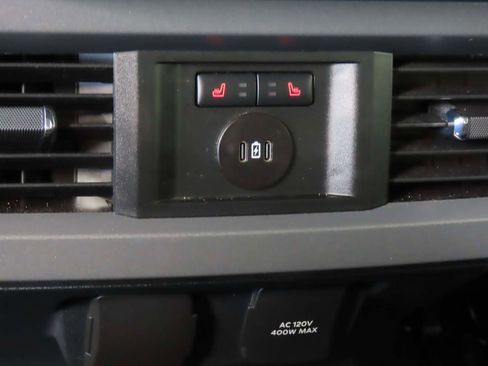 Used 2024 Ford F250 Lariat image 17