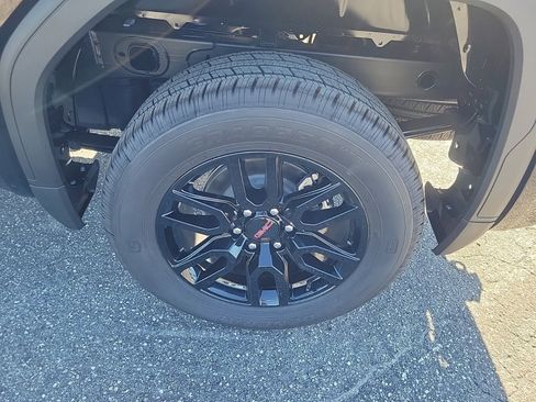 New 2026 GMC Sierra 1500 Pro w/ Graphite Edition image 8