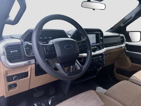 Used 2023 Ford F150 XLT RWD image 9