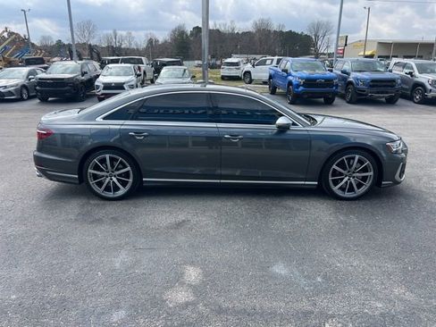 Used 2024 Audi S8 image 8
