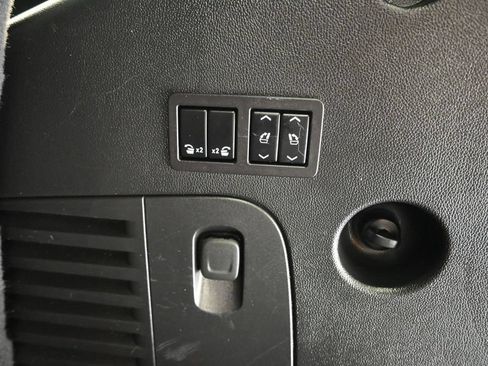 Used 2020 Cadillac Escalade Luxury w/ LPO, Radiant Package AWD/4WD image 60